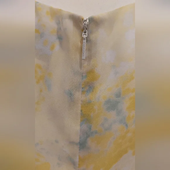 Calvin Klein Yellow and Gray Patterned Blouse - Picture 6 of 10